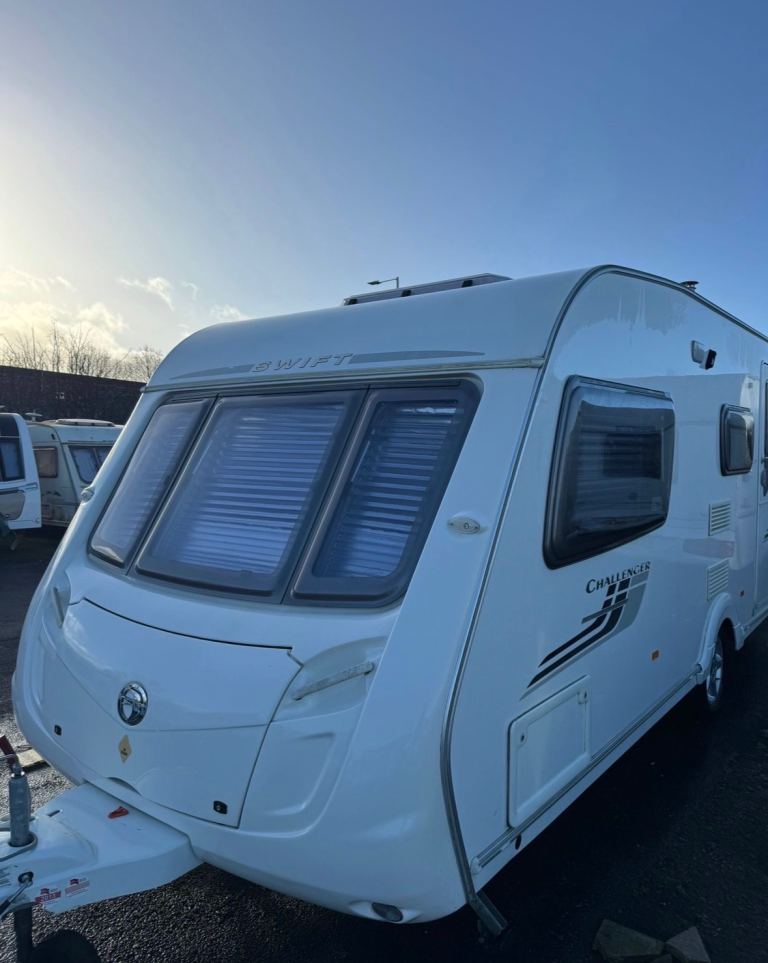 Swift challenger 530 4 berth caravan