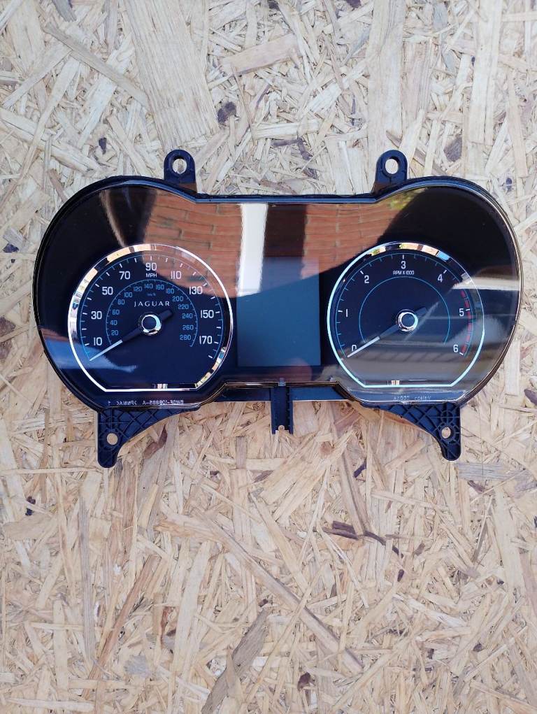 Jaguar XF Instrument cluster 
