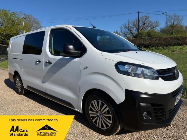 2022 Vauxhall Vivaro 2.0 Turbo D 3100 Dynamic Crew Van L2 H1 Euro 6 (s/s) 6dr PANEL VAN Diesel Ma...