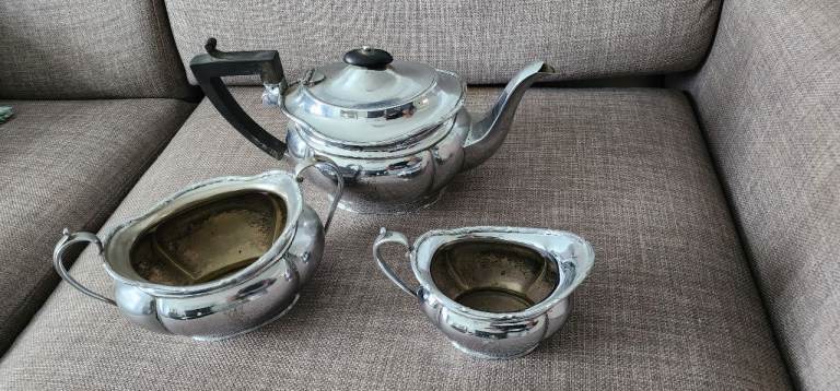 Silver plated teapot set