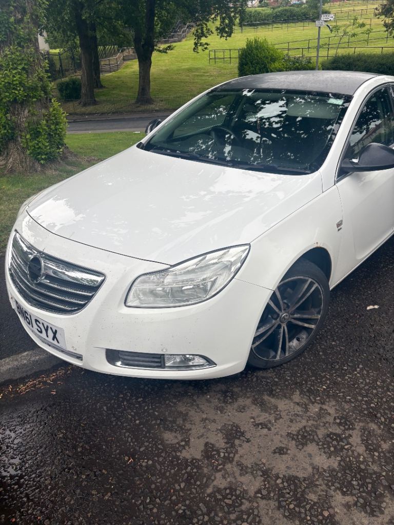 Vauxhall, INSIGNIA, Hatchback, 2011, Manual, 1956 (cc), 5 doors