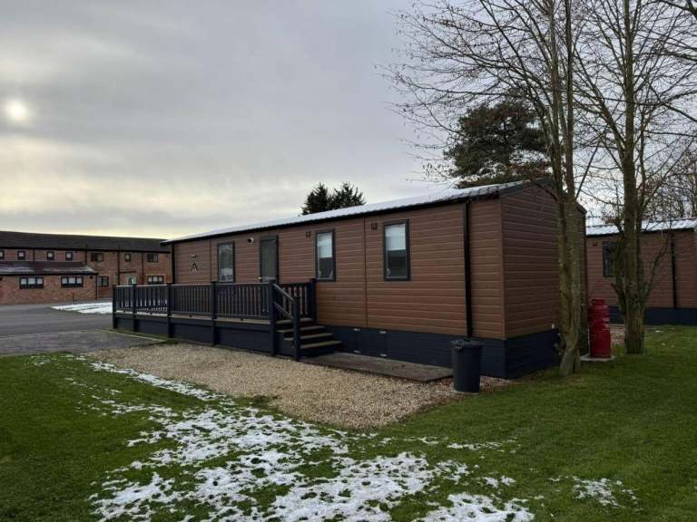 Atlas Chorus in North Lincolnshire  - Lodge / Caravan 