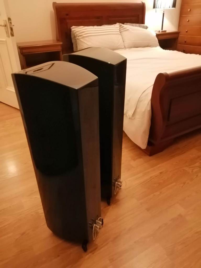 KEF XQ30 speakers. Piano Black, Immaculate, rare, cost £1500