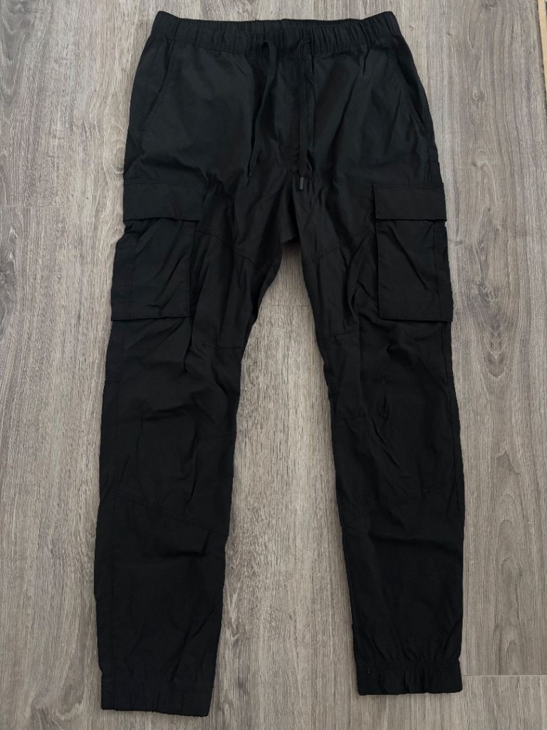 Men’s Trousers - Size Medium - Job Lot