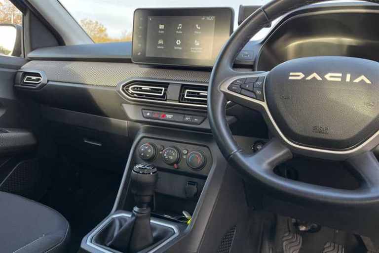 2023 Dacia Sandero 1.0 TCe Expression Hatchback 5dr Petrol Manual Euro 6 (s/s) (90 ps) Hatchback ...