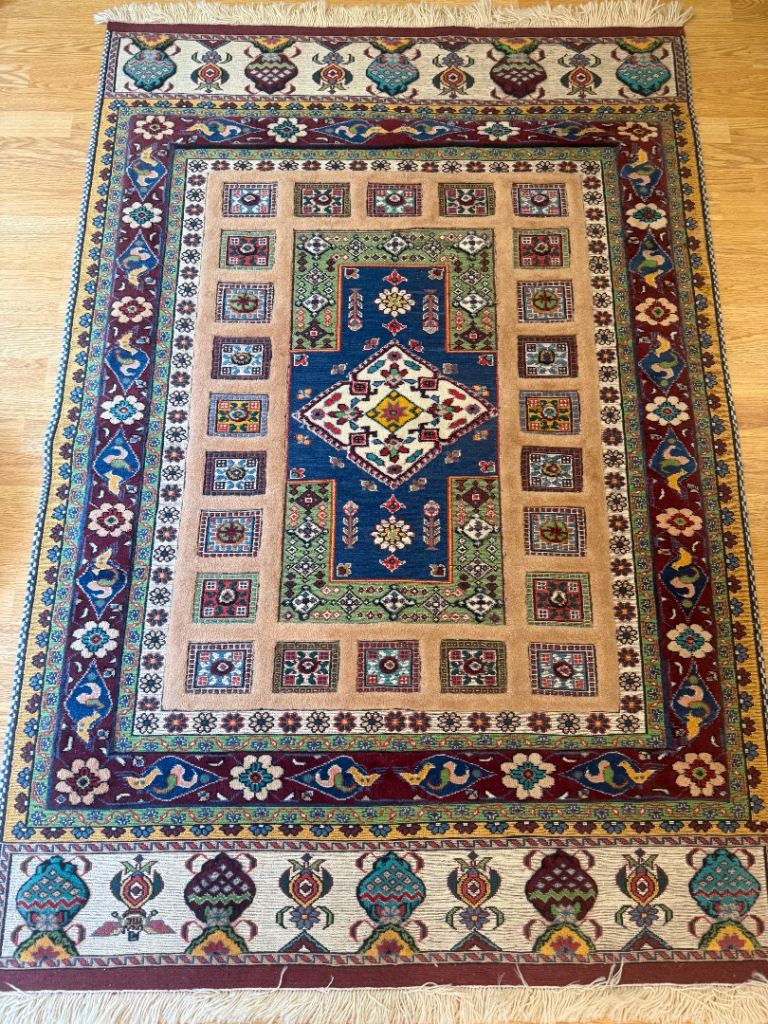 **Authentic Handmade Persian Tabriz Rug