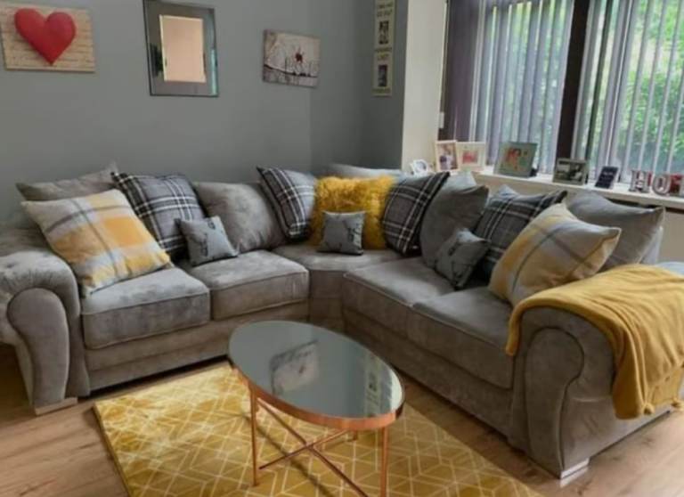 Comfy L shape corner sofa for Everyday Comfort