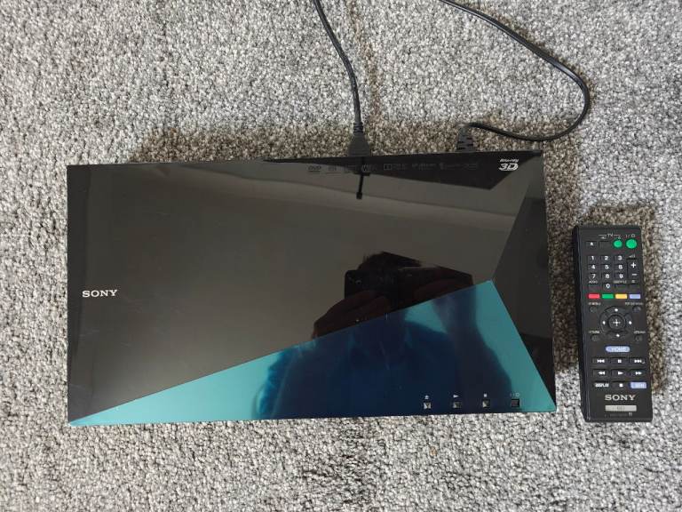 Sony BDP-S5100 3D Blu-Ray Player - With Remote