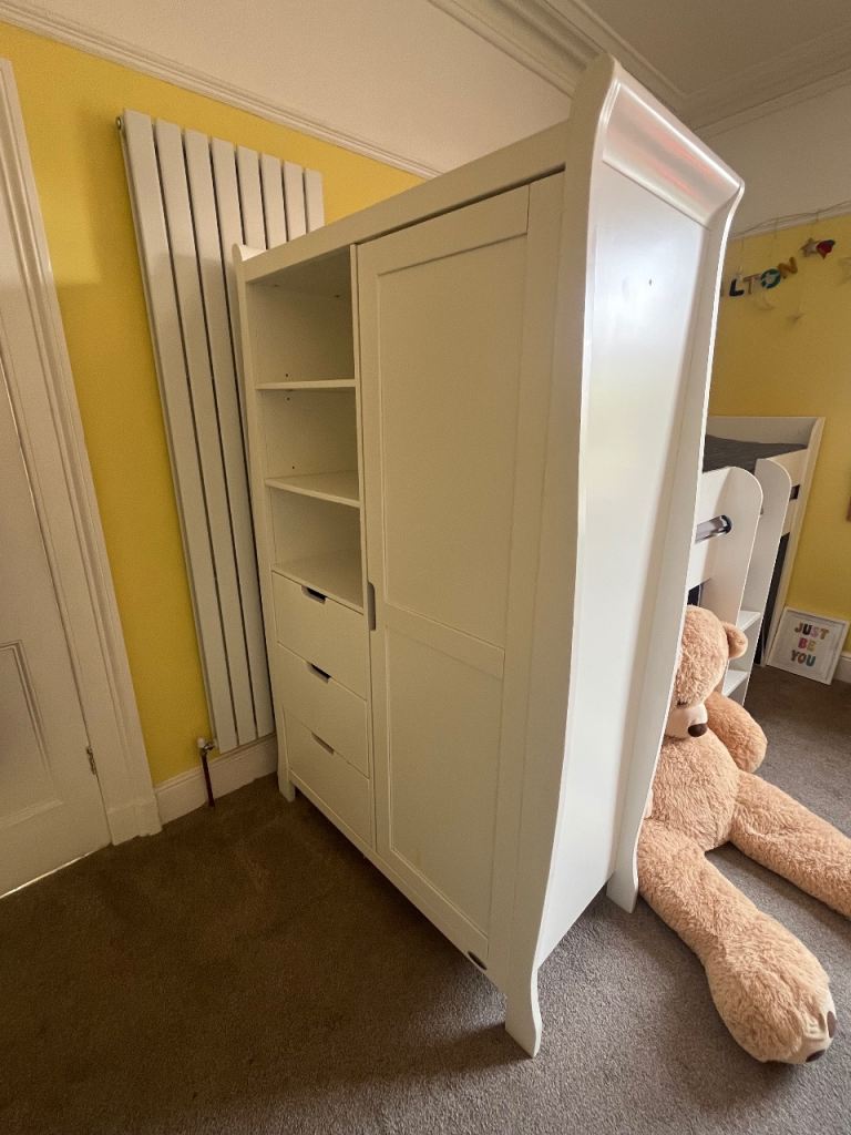 obaby children’s Wardrobe rrp £485