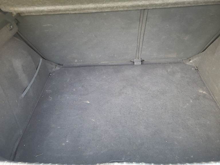 2013 PEUGEOT 308 1.6 DIESEL MOT 25 NOV 2026 £20 TAX PER YEAR