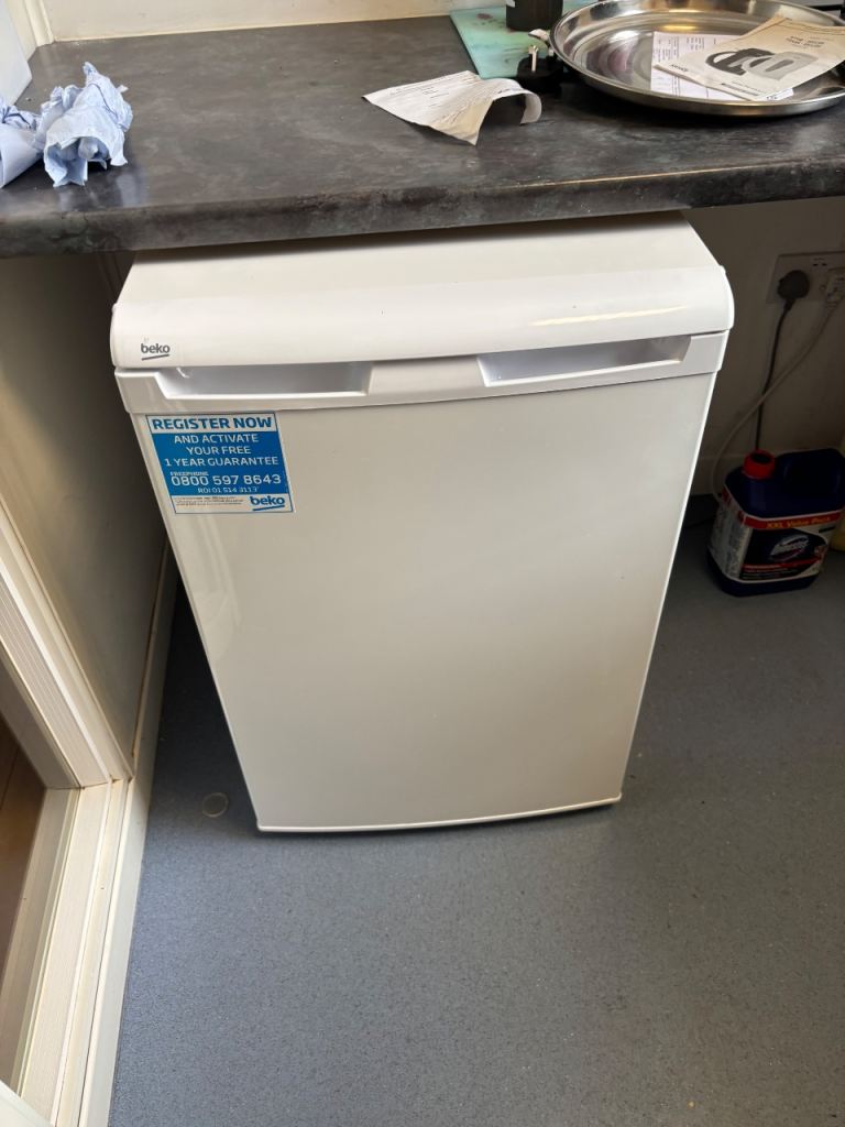 Beko Undercounter Fridge – Good Condition