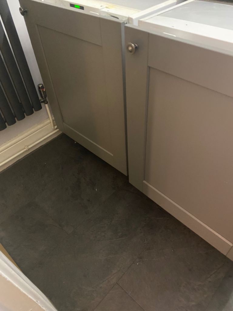 LAMONA - Integrated Fridge & Freezer