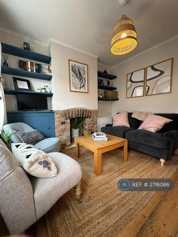 2 bedroom house in Union Street, Cheltenham, GL52 (2 bed) (#2716086)