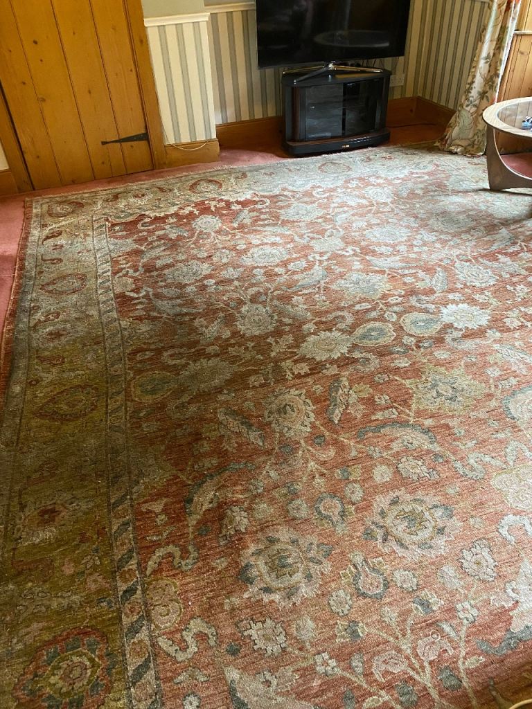 Large Hand Woven Persian Wool Rug - Garous Design, Good Condition