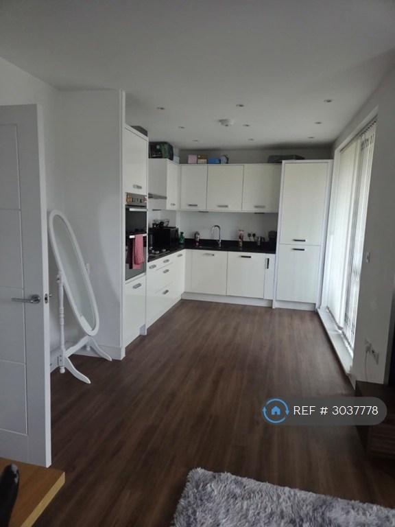 1 bedroom flat in Trumpington, Cambridge, CB2 (1 bed) (#3037778)