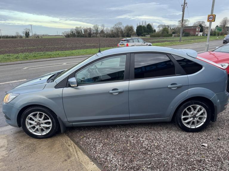 FORD FOCUS 1.6 Titanium Blue Manual Petrol 2008