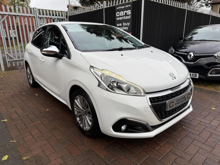 2016 Peugeot 208 1.2 PureTech Allure Hatchback 5dr Petrol Manual Euro 6 (82 ps)