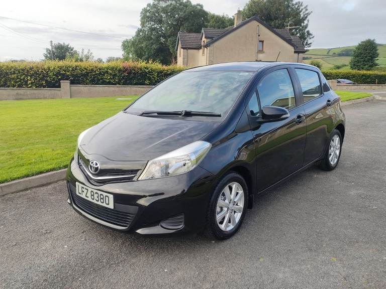2012 Toyota Yaris 1.3 Petrol - Full Years MOT - Low Miles.