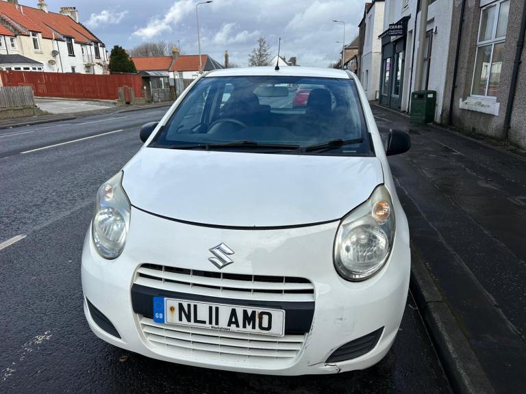 2011 SUZUKI SZ3 1.0 PETROL ULEZ FREE £20 ROAD TAX MOT END OF MAY 76k MILES STARTS N DRIVES GREAT 