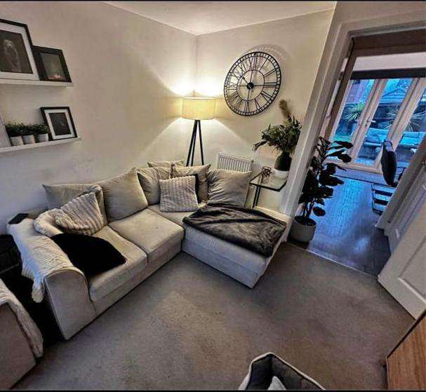 Corner Sofa (Free Delivery)