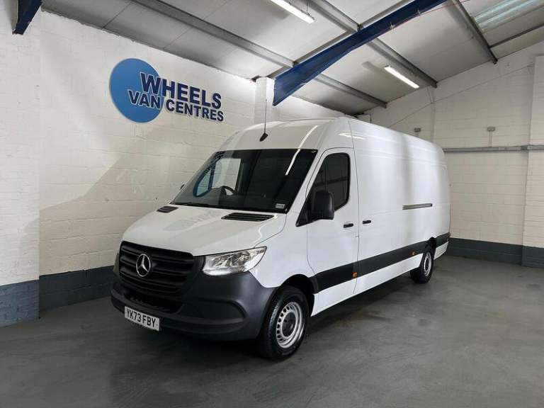 2023 Mercedes-Benz Sprinter 3.5t H2 Progressive Van PANEL VAN DIESEL Manual