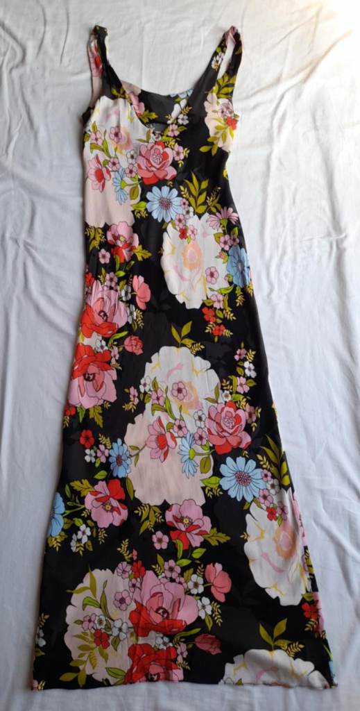 Size 8 lightweight maxi dress