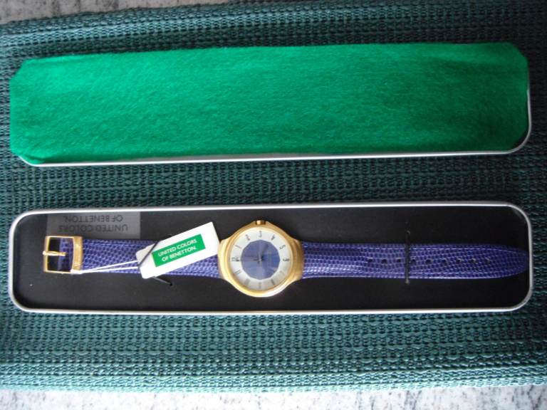UNITED COLORS OF BENETTON WATCH INCL CASE, LEAFLET, FELT COVER AND TAG