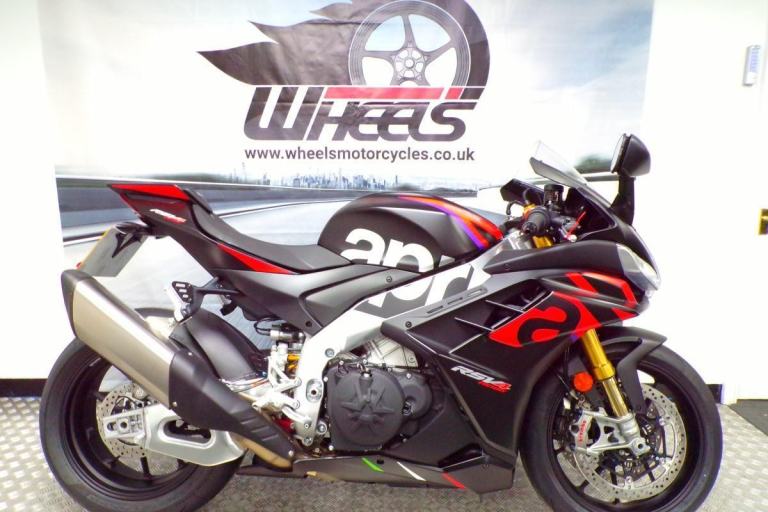 2024 APRILIA RSV4 1100 FACTORY WITH ONLY DELIVERY MILEAGE ONLY