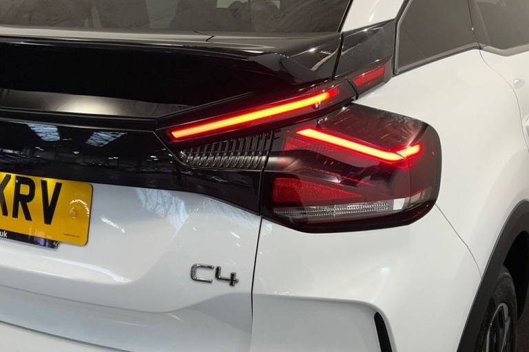2022 71 CITROEN C4 1.2 PURETECH SHINE PLUS HATCHBACK 5DR PETROL EAT8 EURO 6 (S/S