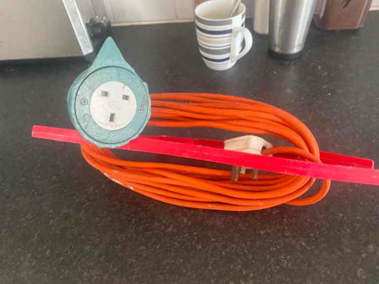 extension lead on cable tidy collection asap
