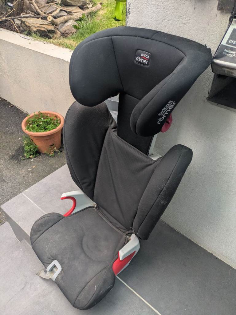 Britax Römer Car Seat – Black, Good Condition