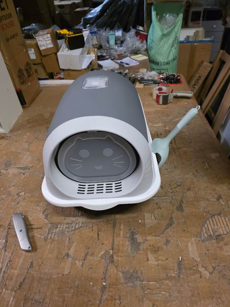 A new already built slight seconds white  x grey  cat little box 