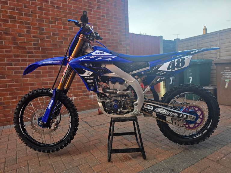 Yamaha yzf250  very clean bike 