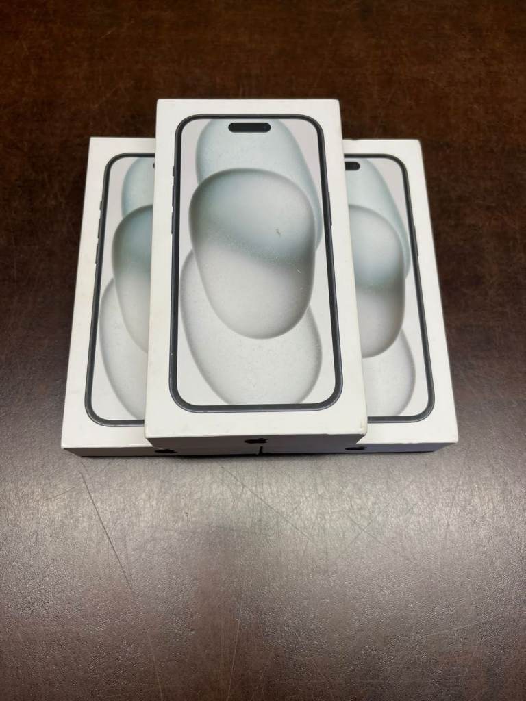 Iphone 15 plus 128gb £400 unlocked with warranty