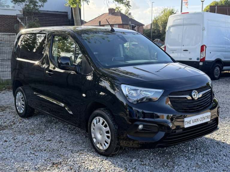 2023 Vauxhall Combo CARGO PRO L1 H1 (SWB) 1.5 2300 [A/C] - 3 SEATER -FSH Panel Van Diesel Manual