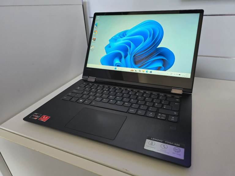 Lenovo Yoga 530 14inch touchscreen, Ryzen 3, 8GB, Win 11