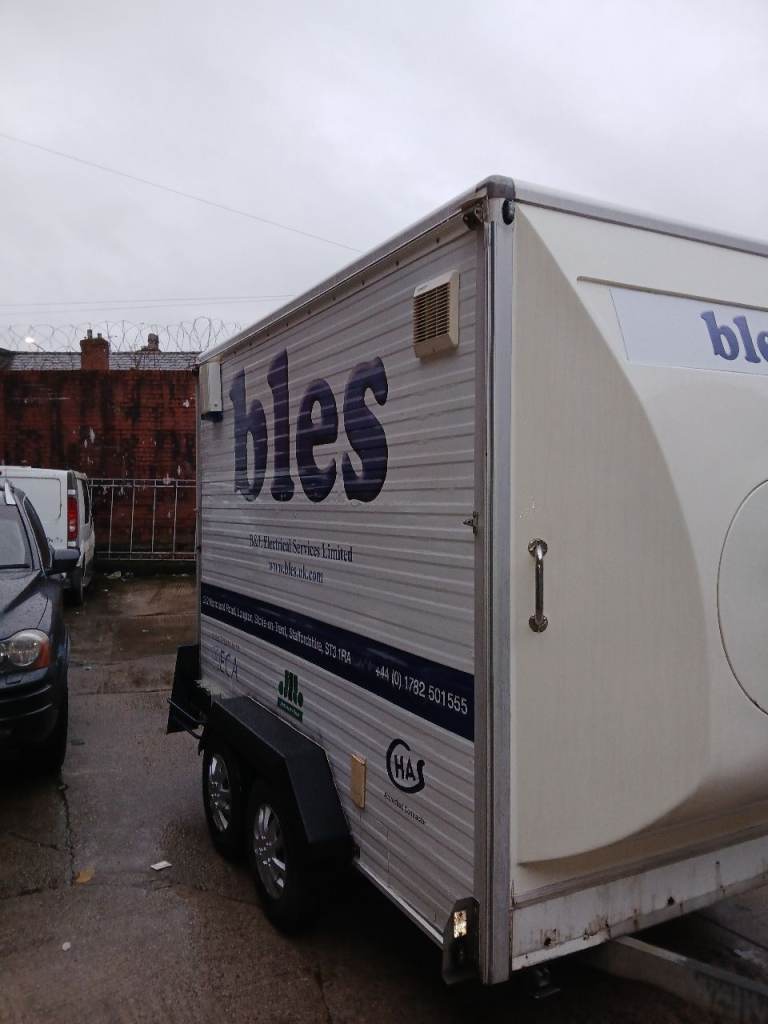 twin axel box trailer