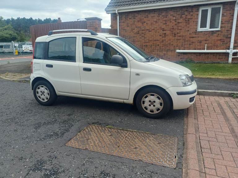 LOW MILES Fiat, PANDA, Hatchback, 2011, Manual, 1242 (cc), 5 doors