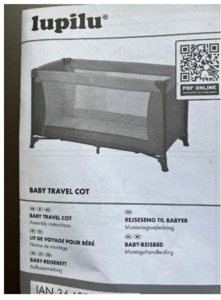Baby travel cot