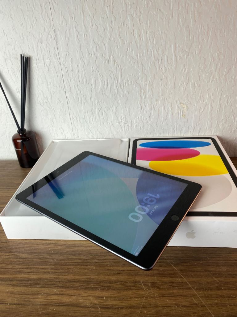 Apple iPad 8th Generation 2020 32GB, Wi-Fi, 10.2 Inch, Space Grey