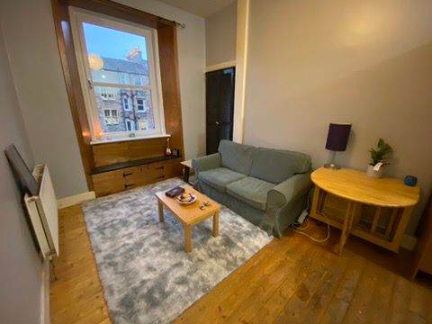 1 Bed 1 boxroom flat to let Dalry rd Festival Let Fully furnished