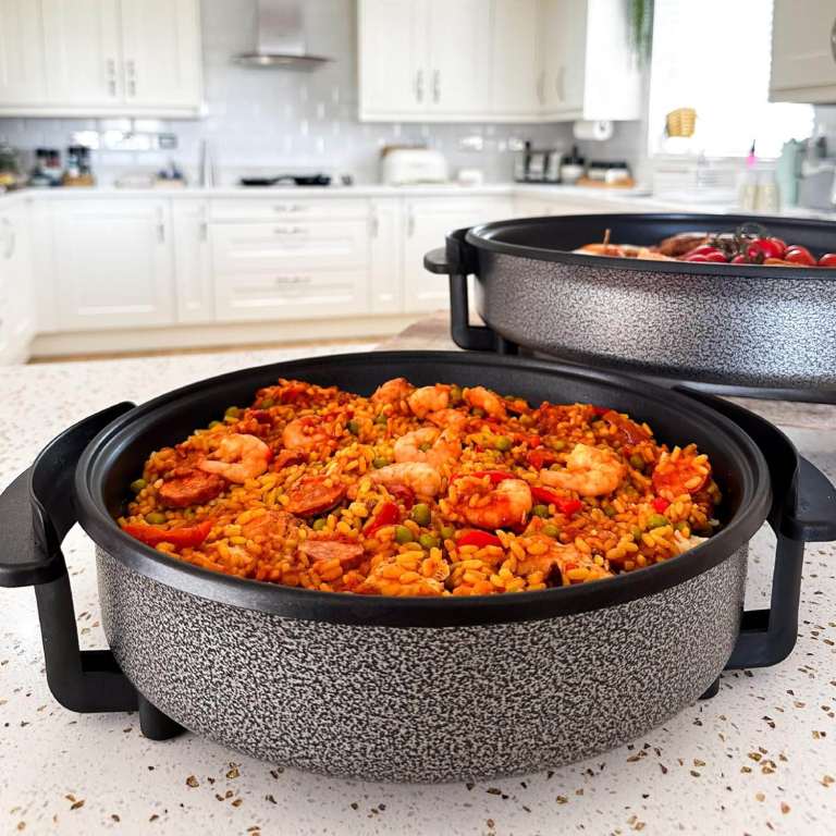 ELECTRIC COOKER NEW BOXED