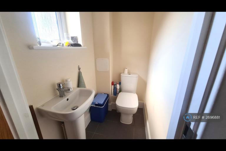 2 bedroom house in Shepard Place, Pangbourne, Reading, RG8 (2 bed) (#2696881)