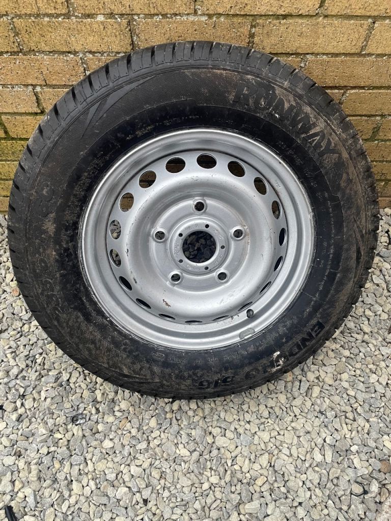 Brand new Ford transit tyre and wheel  235/65/R16C