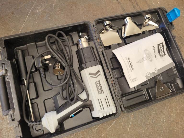 Mcallister heat gun in box with attachments 