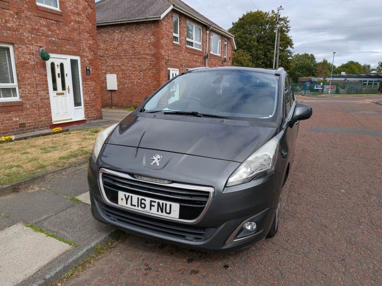 Peugeot, 5008, MPV, 2016, Semi-Auto, 1560 (cc), 5 doors