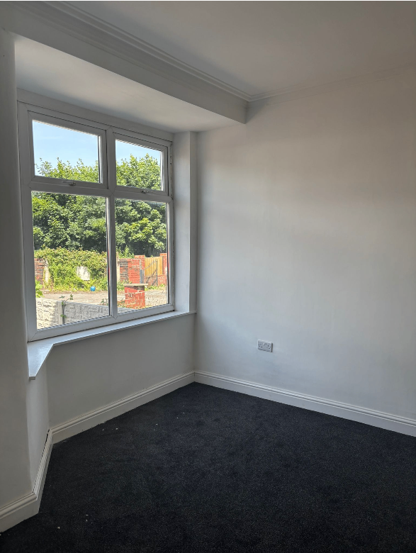 Lovely 2 Bedroom Terraced House to Rent – Hughes Street, Burslem, Stoke on Trent