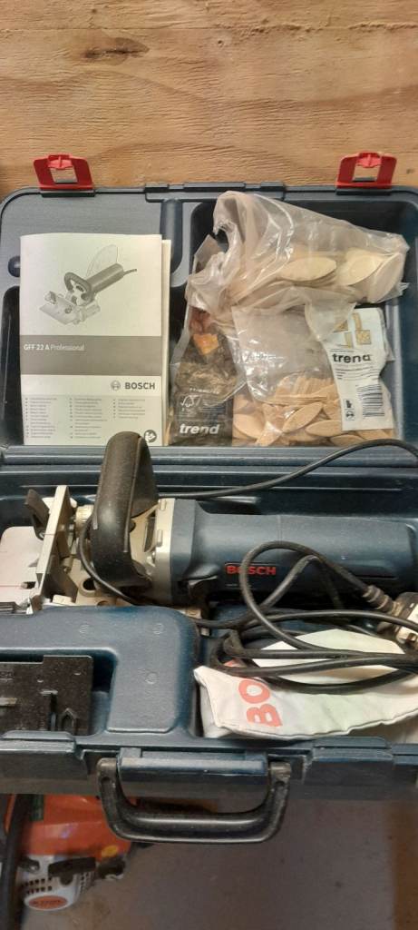 Bosch biscuit jointer