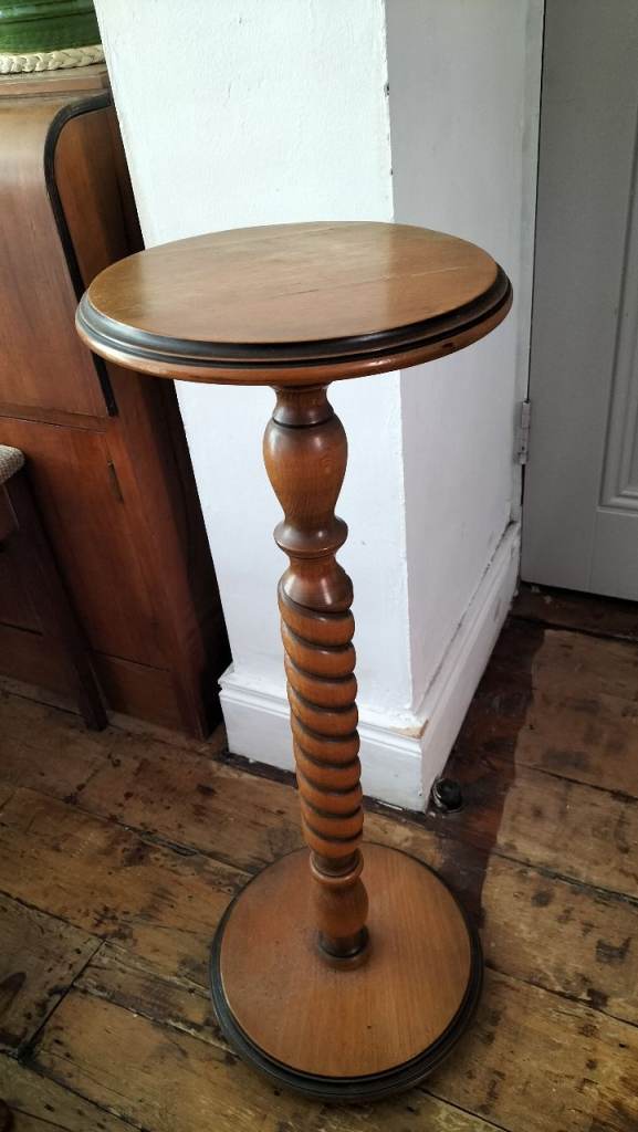 Vintage plant stand