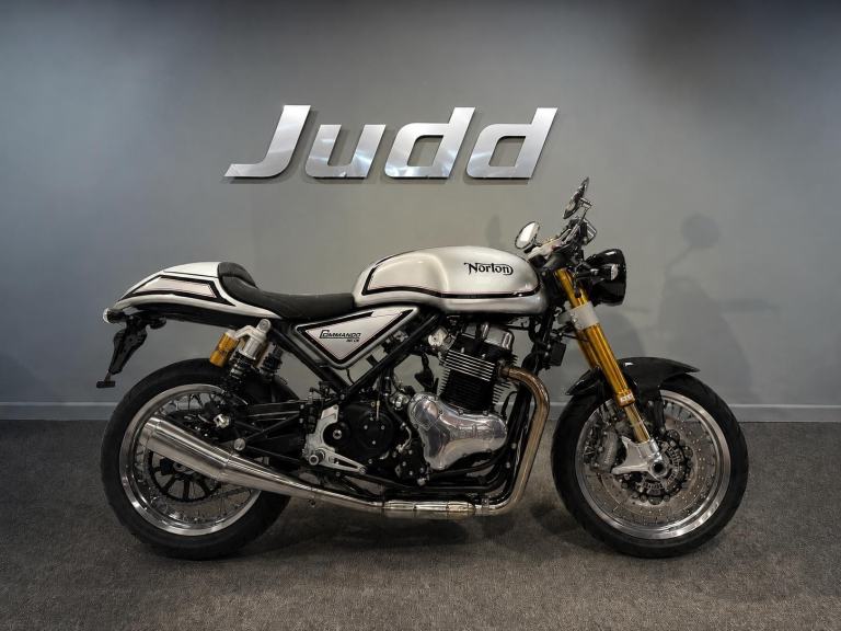 2025 NORTON COMMANDO 961 CR 